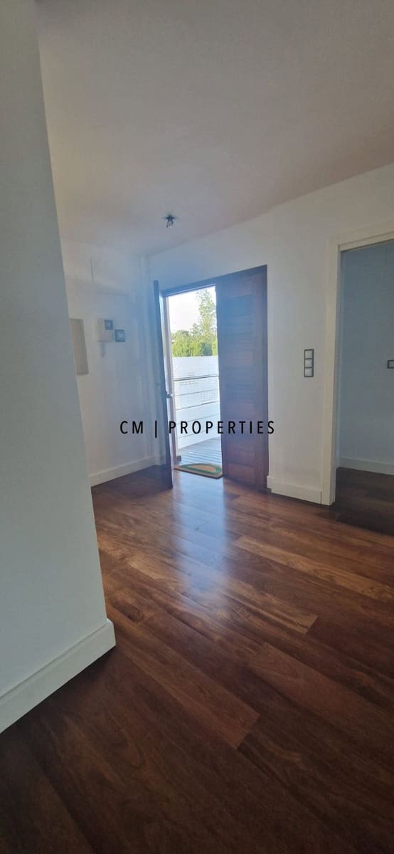 7 soverom Villa til salgs i Paterna med svømmebasseng garasje - € 1 000 000 (Ref: 9388494)