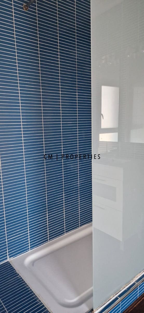 7 soverom Villa til salgs i Paterna med svømmebasseng garasje - € 1 000 000 (Ref: 9388494)