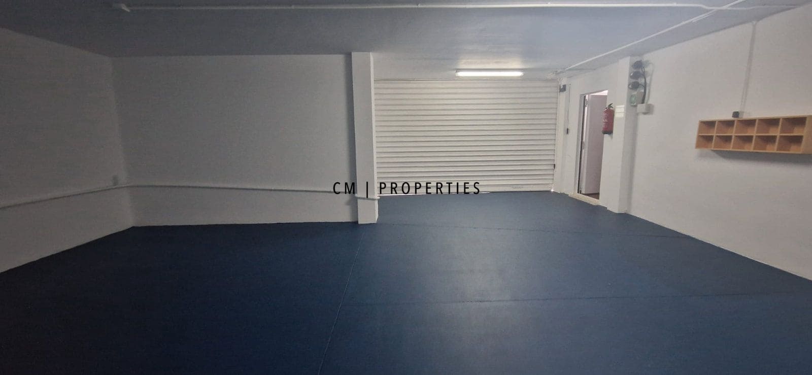 7 soverom Villa til salgs i Paterna med svømmebasseng garasje - € 1 000 000 (Ref: 9388494)