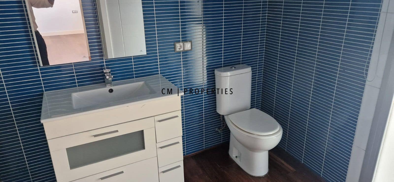 7 soverom Villa til salgs i Paterna med svømmebasseng garasje - € 1 000 000 (Ref: 9388494)