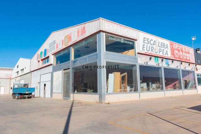 Commercial for sale in Canet d'En Berenguer with garage - € 360,000 (Ref: 9396888)