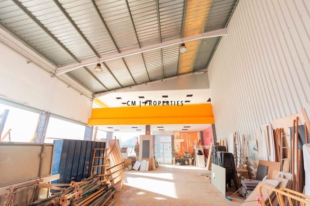 Commercial for sale in Canet d'En Berenguer with garage - € 360,000 (Ref: 9396888)