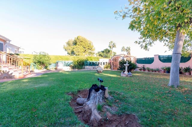 4 soverom Villa til salgs i Benifaió med svømmebasseng garasje - € 287 000 (Ref: 9397879)