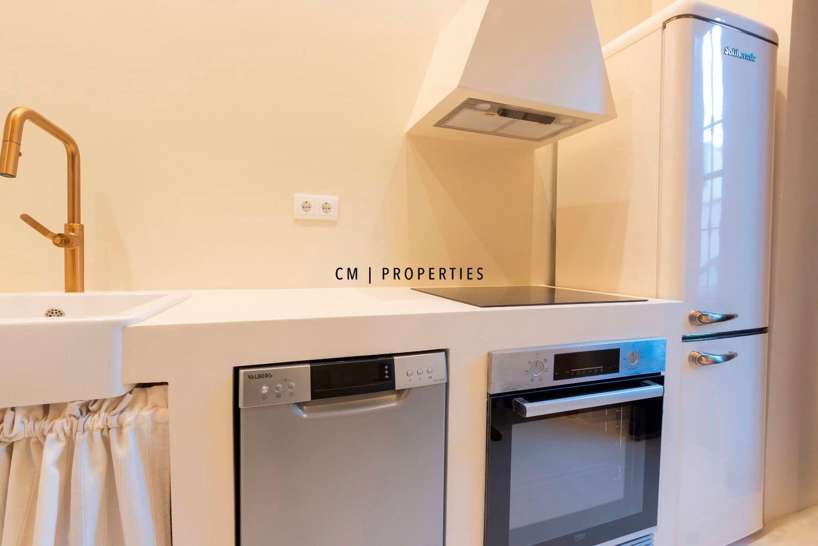 2 soveværelse Lejlighed til leje i Valencia by - € 2.250 (Ref: 9399965)