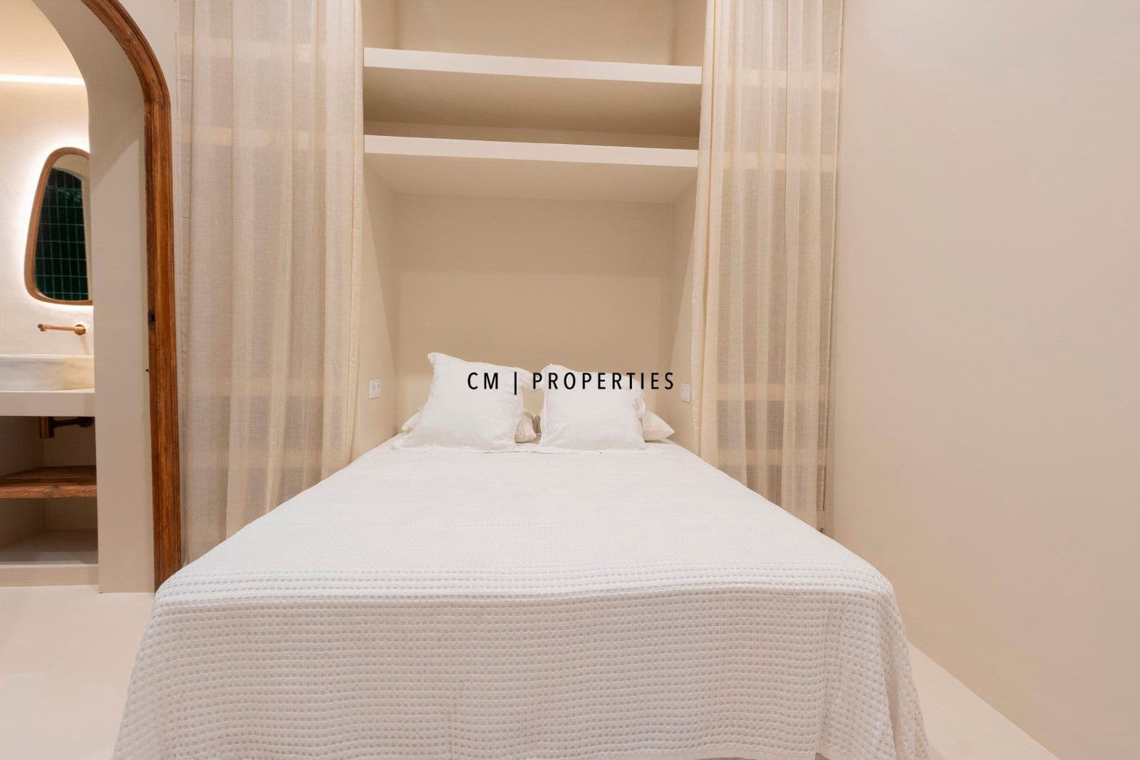 2 soveværelse Lejlighed til leje i Valencia by - € 2.250 (Ref: 9399965)