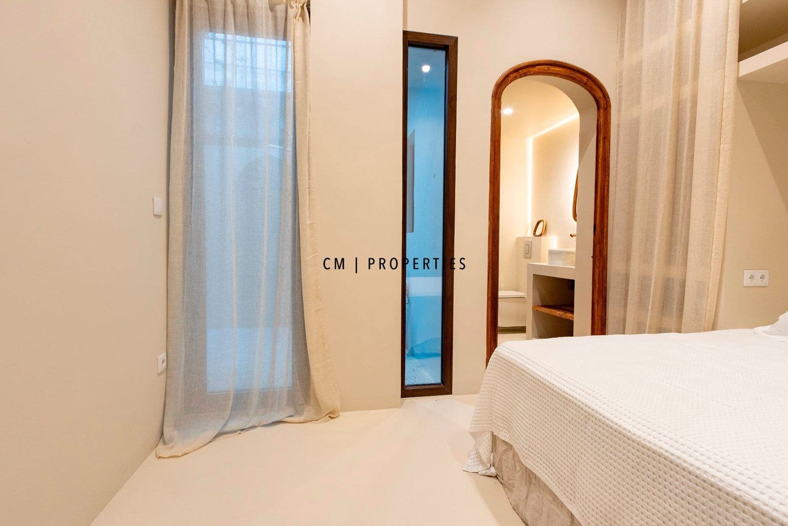 2 soveværelse Lejlighed til leje i Valencia by - € 2.250 (Ref: 9399965)