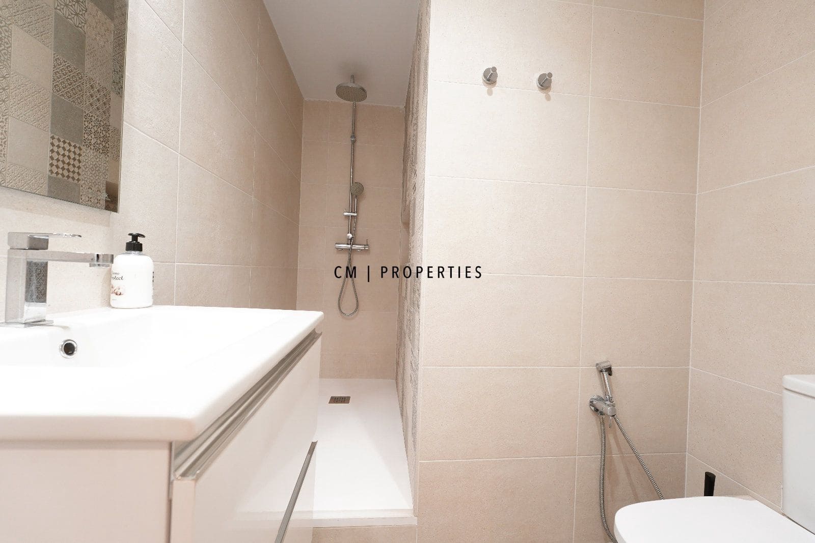 1 sovrum Lägenhet att hyra i Valencia stad - 1 150 € (Ref: 9400049)