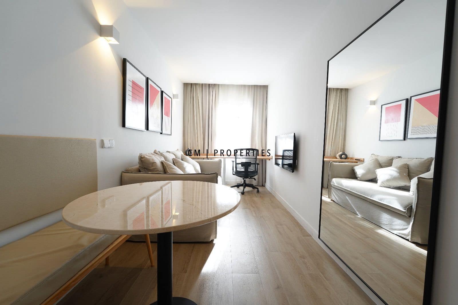 1 slaapkamer Flat te huur in Valencia stad - € 1.150 (Ref: 9400051)