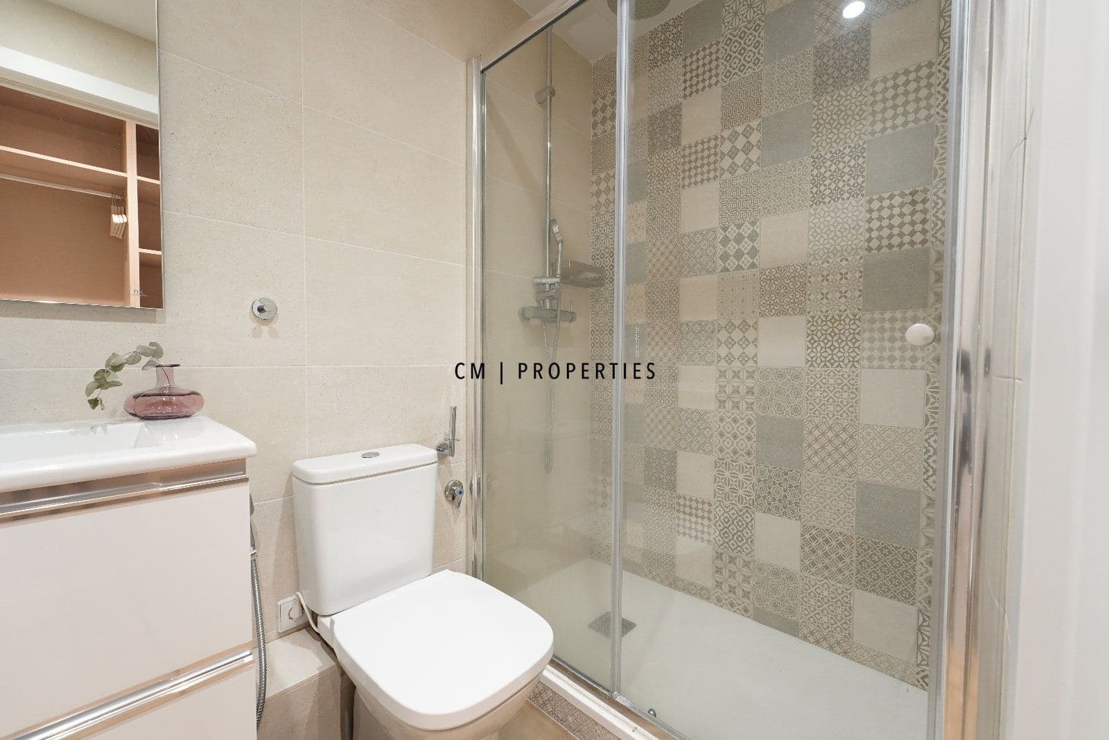 1 slaapkamer Flat te huur in Valencia stad - € 1.150 (Ref: 9400051)