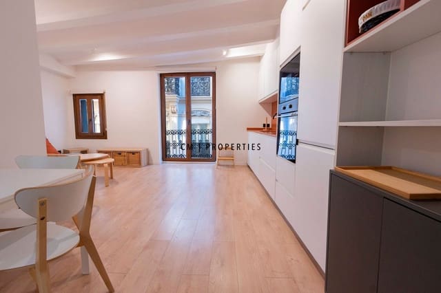 Appartement de 2 chambres à louer à El Mercat, Valence ville - 1 750 € (Ref: 9400052)