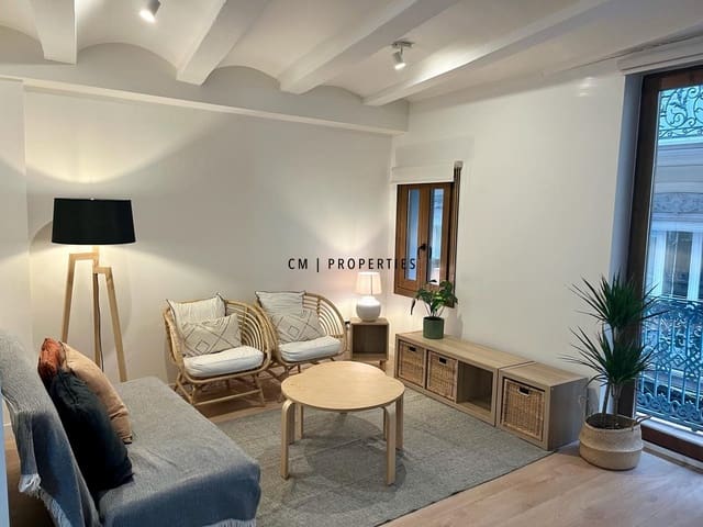 Appartement de 2 chambres à louer à El Mercat, Valence ville - 1 750 € (Ref: 9400052)