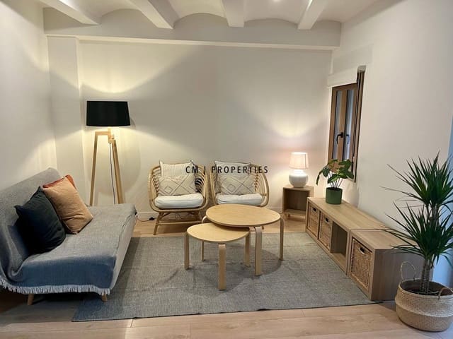 Appartement de 2 chambres à louer à El Mercat, Valence ville - 1 750 € (Ref: 9400052)