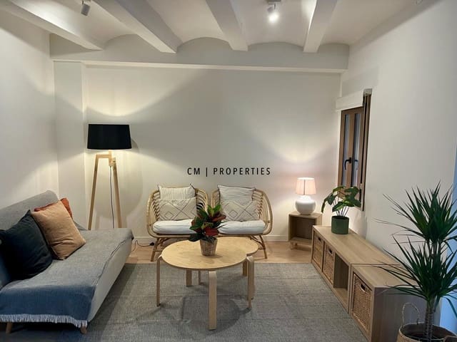 Appartement de 2 chambres à louer à El Mercat, Valence ville - 1 750 € (Ref: 9400052)