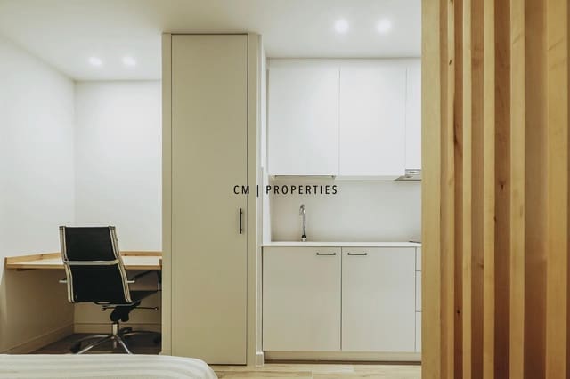 1 soverom Leilighet til leie i Torrefiel, Valencia by - € 1 200 (Ref: 9400148)