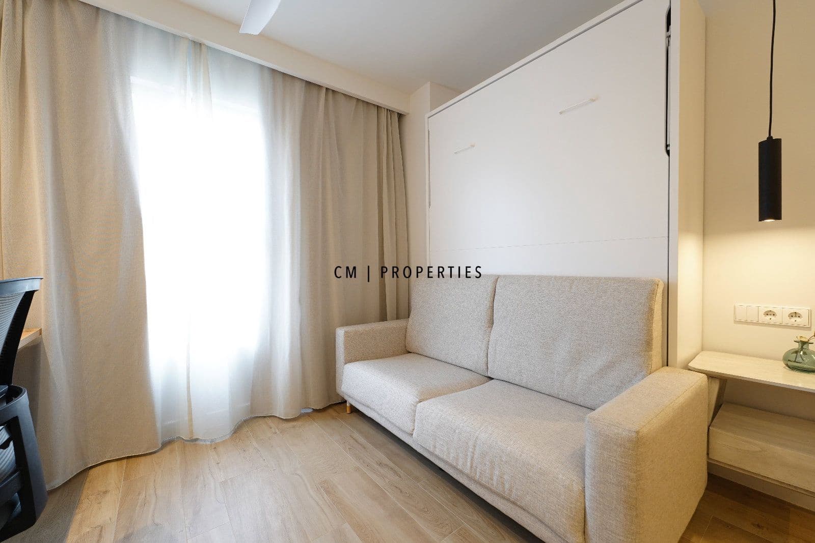 Flat te huur in Valencia stad - € 900 (Ref: 9400149)