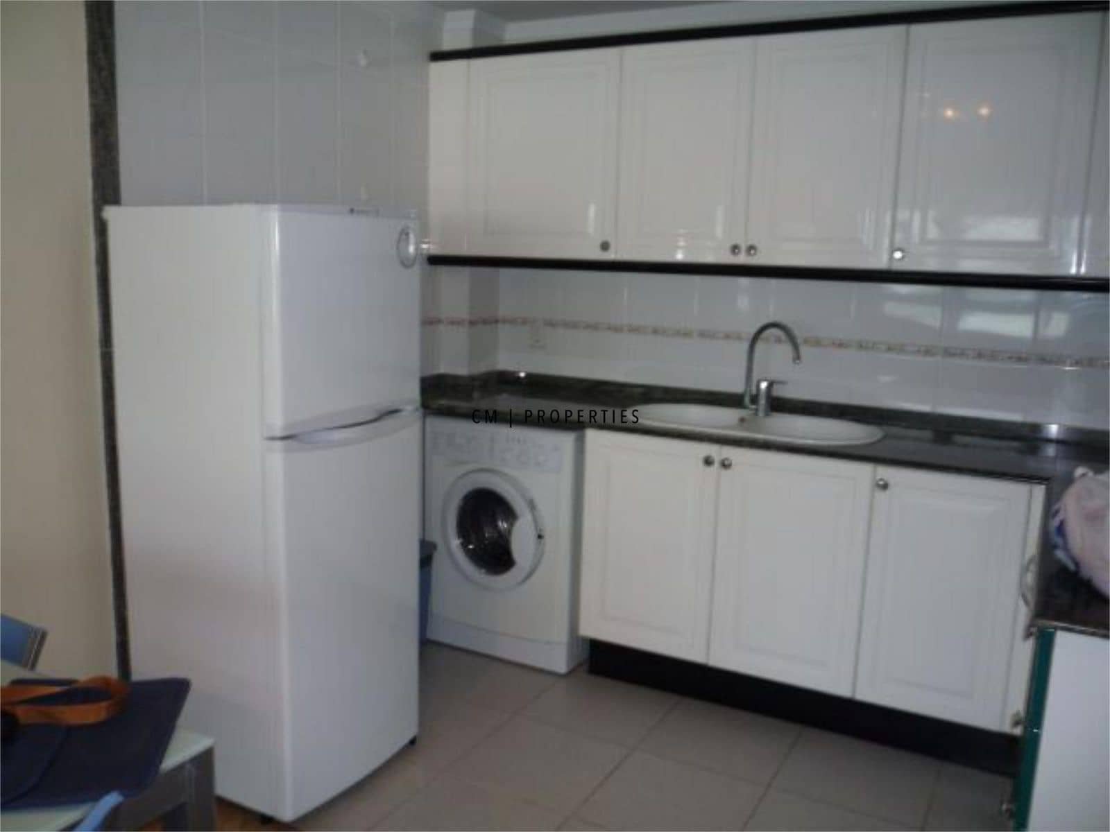 1 makuuhuone Asunto vuokrattavana paikassa Valencia kaupunki mukana uima-altaan 
autotalli - 1 200 € (Ref: 9402575)