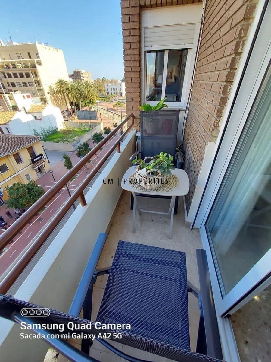 4 makuuhuone Asunto vuokrattavana paikassa Valencia kaupunki - 1 600 € (Ref: 9402747)