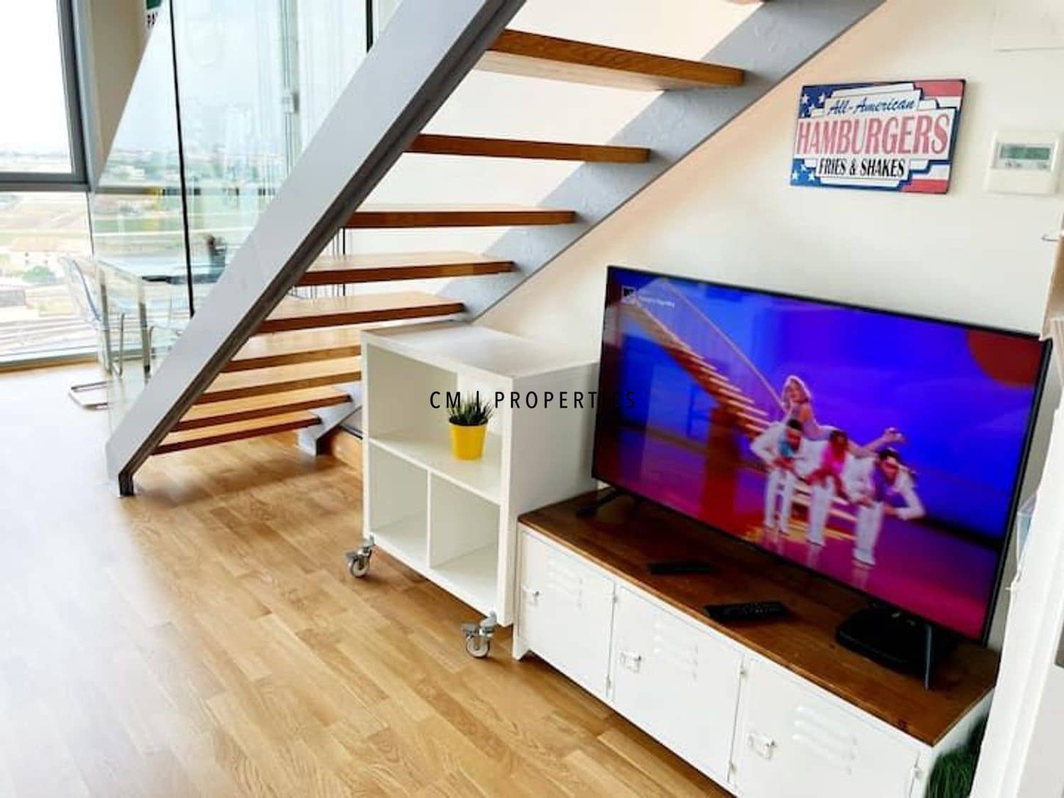 1 slaapkamer Penthouse te huur in Valencia stad - € 1.230 (Ref: 9404644)