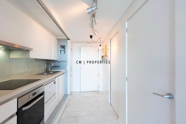 Ático de 1 habitación en València ciudad en alquiler - 1.230 € (Ref: 9404644)