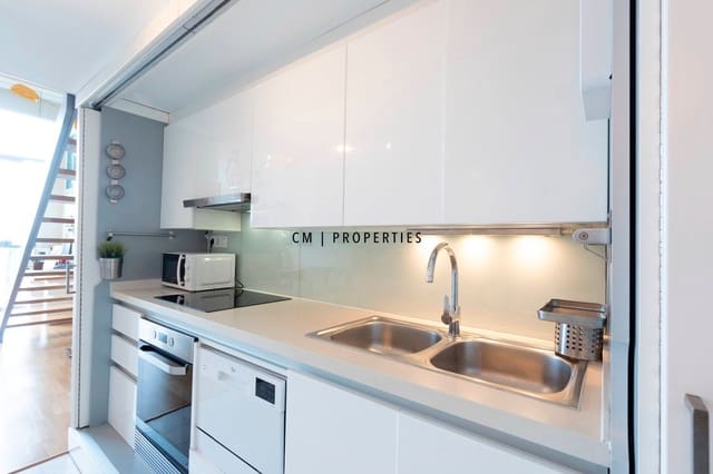 Ático de 1 habitación en València ciudad en alquiler - 1.230 € (Ref: 9404644)