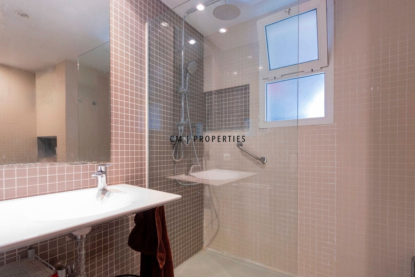 4 sovrum Lägenhet till salu i Valencia stad med garage - 1 200 000 € (Ref: 9410145)