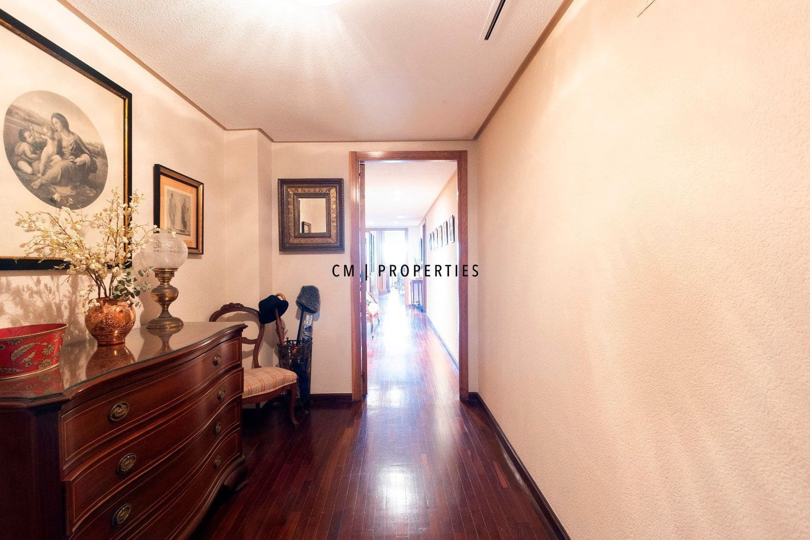 4 sovrum Lägenhet till salu i Valencia stad med garage - 1 200 000 € (Ref: 9410145)