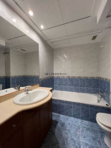 Penthouse do wynajęcia w Sant Llorens, Miasto Walencja z basenem garażem - 1 000 € (Ref: 9411328)