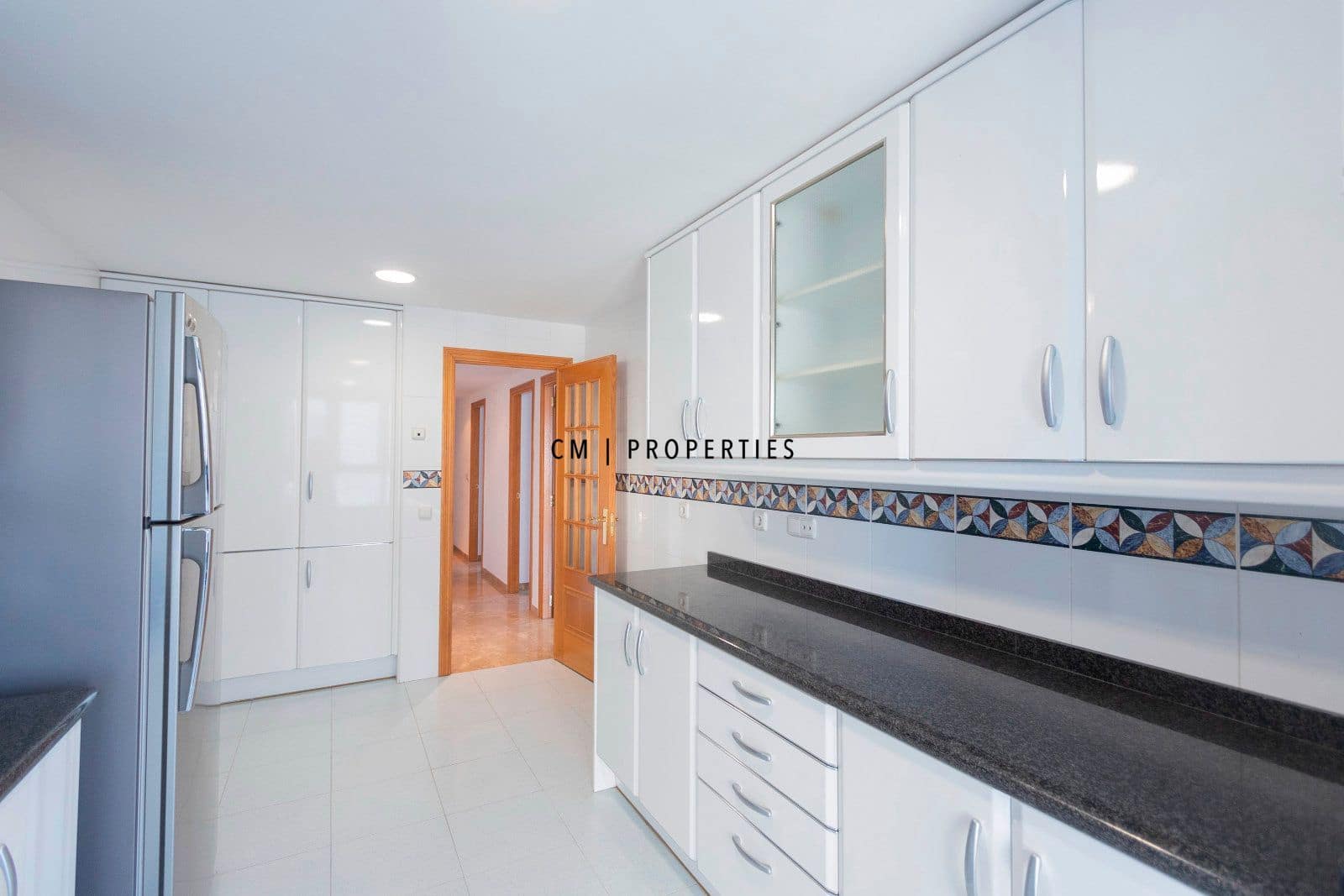 3 soveværelse Lejlighed til salg i Valencia by med garage - € 650.000 (Ref: 9412679)