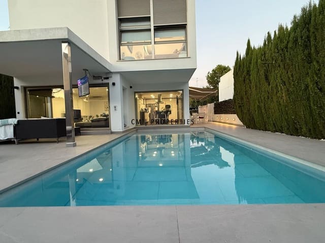 5 sypialnia Willa na sprzedaż w La Cañada, Paterna z basenem garażem - 880 000 € (Ref: 9415359)