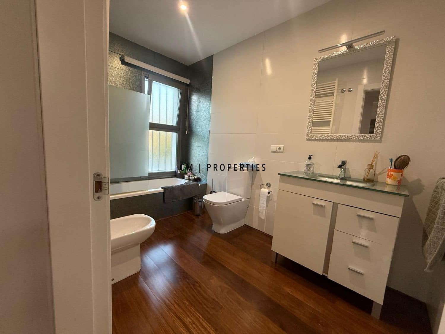 5 sypialnia Willa na sprzedaż w Paterna z basenem garażem - 880 000 € (Ref: 9415359)