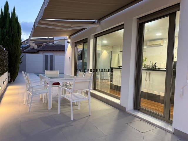 5 sypialnia Willa na sprzedaż w La Cañada, Paterna z basenem garażem - 880 000 € (Ref: 9415359)