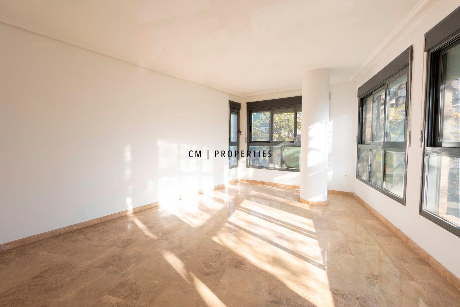 2 makuuhuone Asunto vuokrattavana paikassa Valencia kaupunki - 1 450 € (Ref: 9417738)