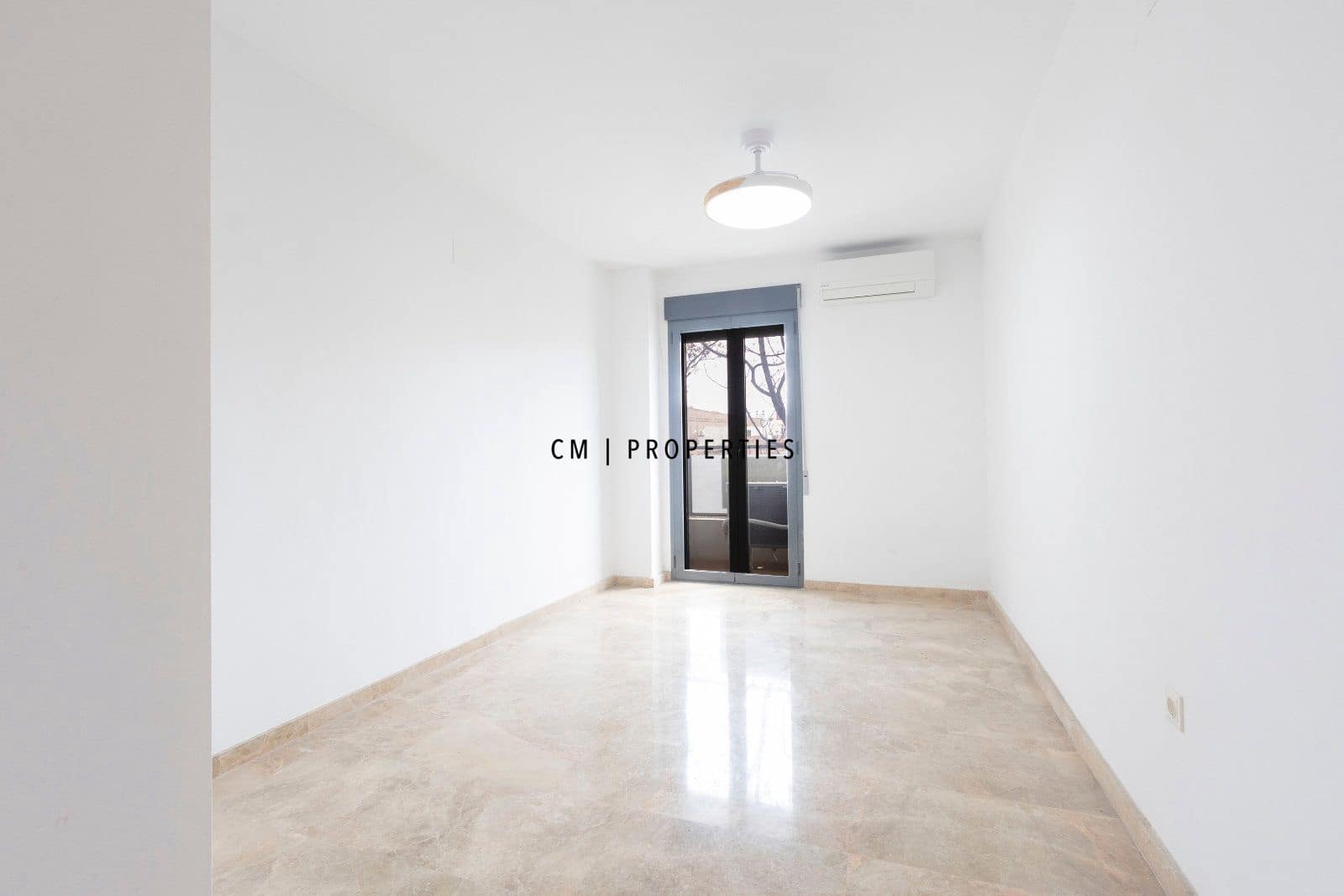 2 bedroom Flat for rent in Valencia city - € 1,450 (Ref: 9417738)