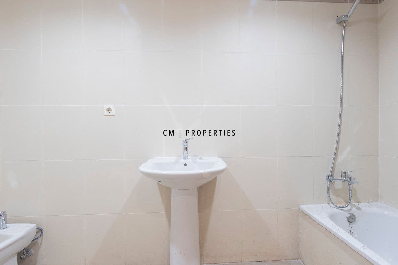 2 bedroom Flat for rent in Valencia city - € 1,450 (Ref: 9417738)