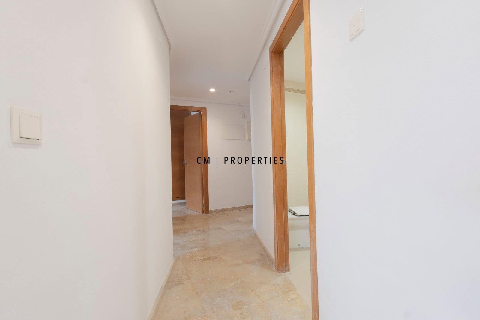 2 bedroom Flat for rent in Valencia city - € 1,450 (Ref: 9417738)