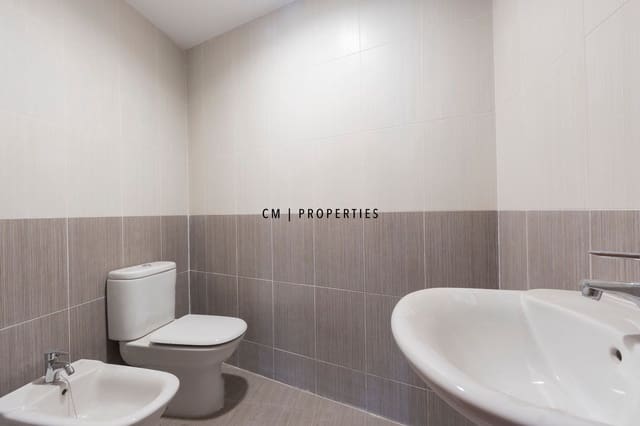 2 quarto Apartamento para arrendar em Quatre Carreres, Valência cidade - 1 450 € (Ref: 9417738)