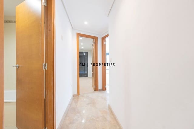 2 quarto Apartamento para arrendar em Quatre Carreres, Valência cidade - 1 450 € (Ref: 9417738)