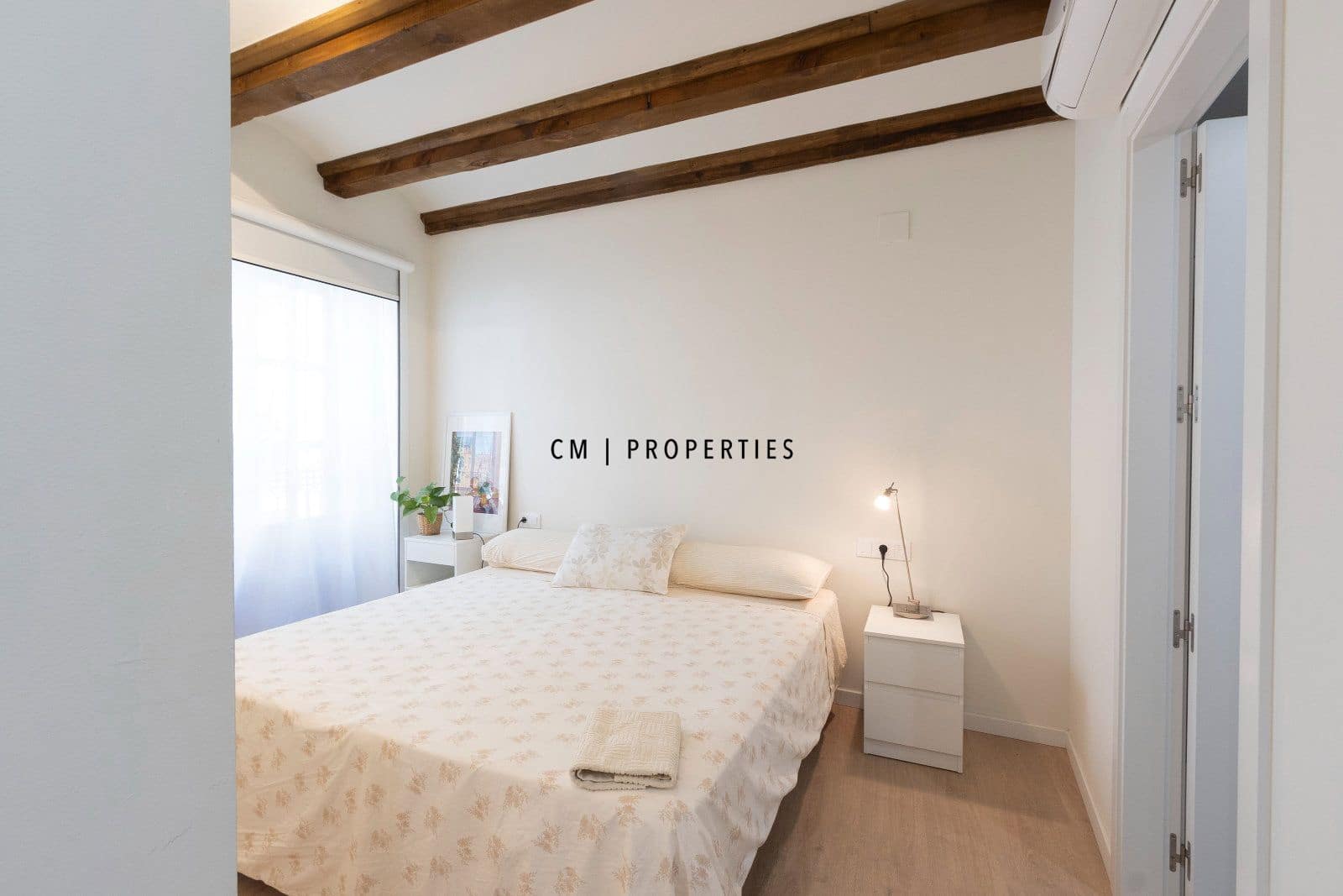 3 bedroom Flat for rent in Valencia city - € 2,100 (Ref: 9421662)