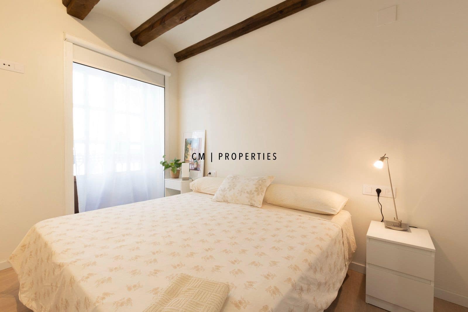3 bedroom Flat for rent in Valencia city - € 2,100 (Ref: 9421662)