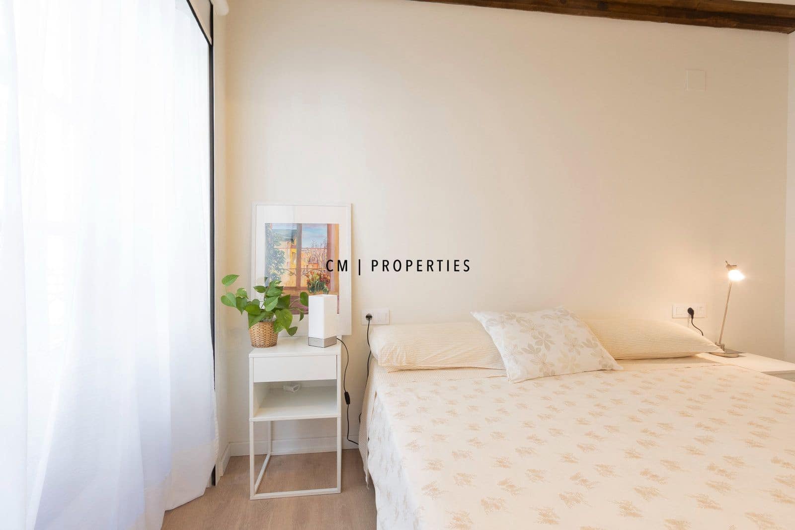3 bedroom Flat for rent in Valencia city - € 2,100 (Ref: 9421662)