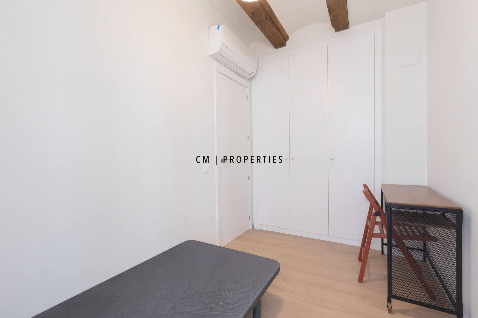 3 bedroom Flat for rent in Valencia city - € 2,100 (Ref: 9421662)