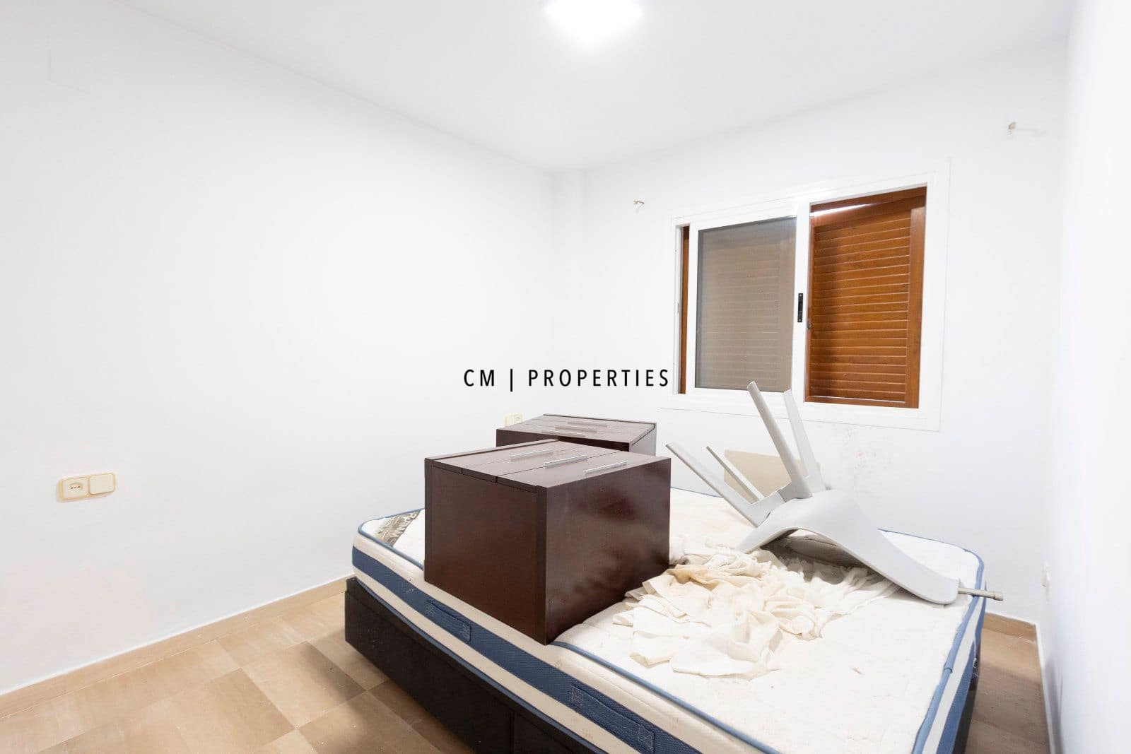 4 soverom Hus til salgs i Chiva med svømmebasseng - € 360 000 (Ref: 9421663)