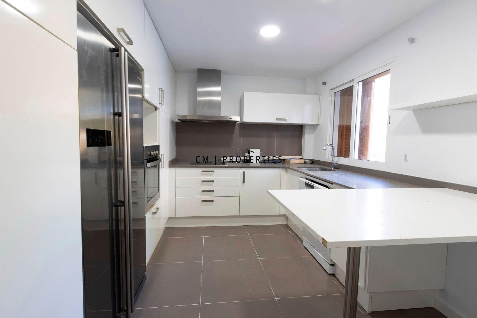 4 soverom Hus til salgs i Chiva med svømmebasseng - € 360 000 (Ref: 9421663)