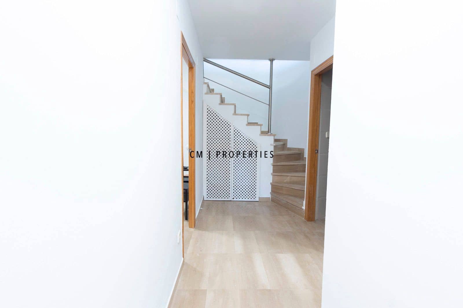 4 soverom Hus til salgs i Chiva med svømmebasseng - € 360 000 (Ref: 9421663)