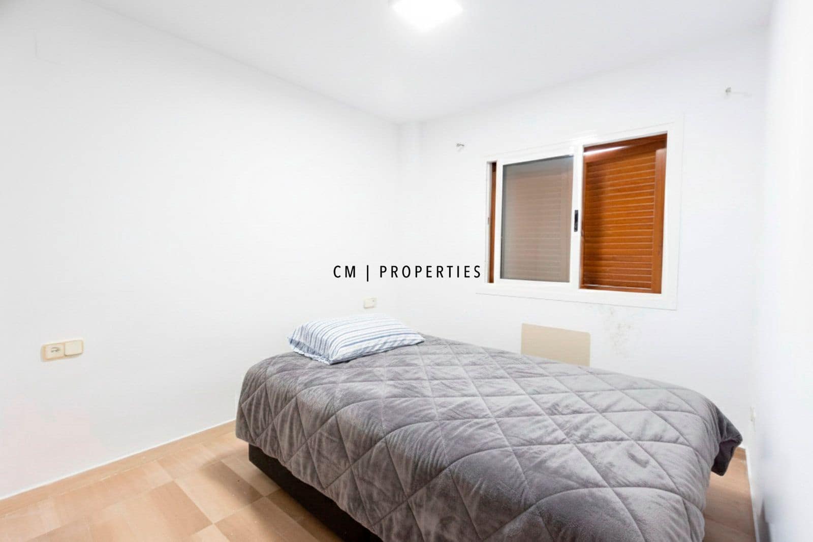 4 soverom Hus til salgs i Chiva med svømmebasseng - € 360 000 (Ref: 9421663)