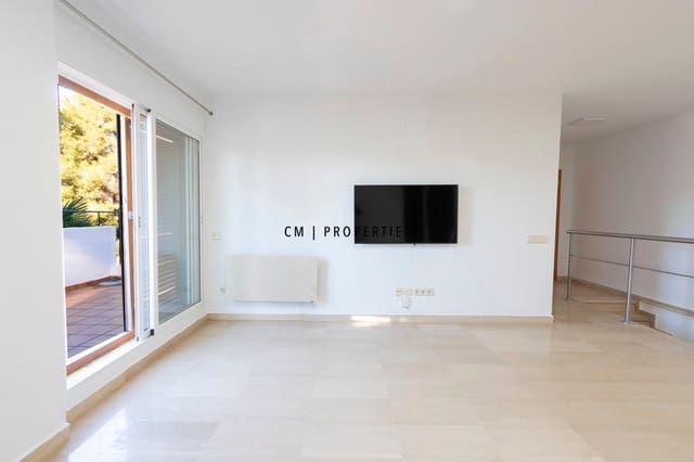 4 soverom Hus til salgs i Chiva med svømmebasseng - € 360 000 (Ref: 9421663)