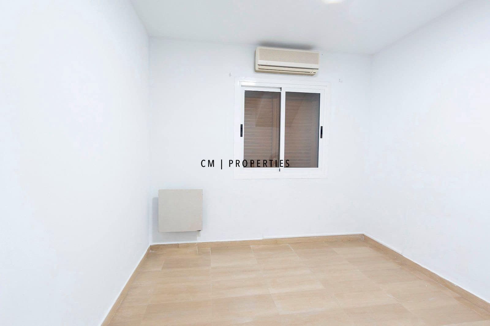 4 soverom Hus til salgs i Chiva med svømmebasseng - € 360 000 (Ref: 9421663)