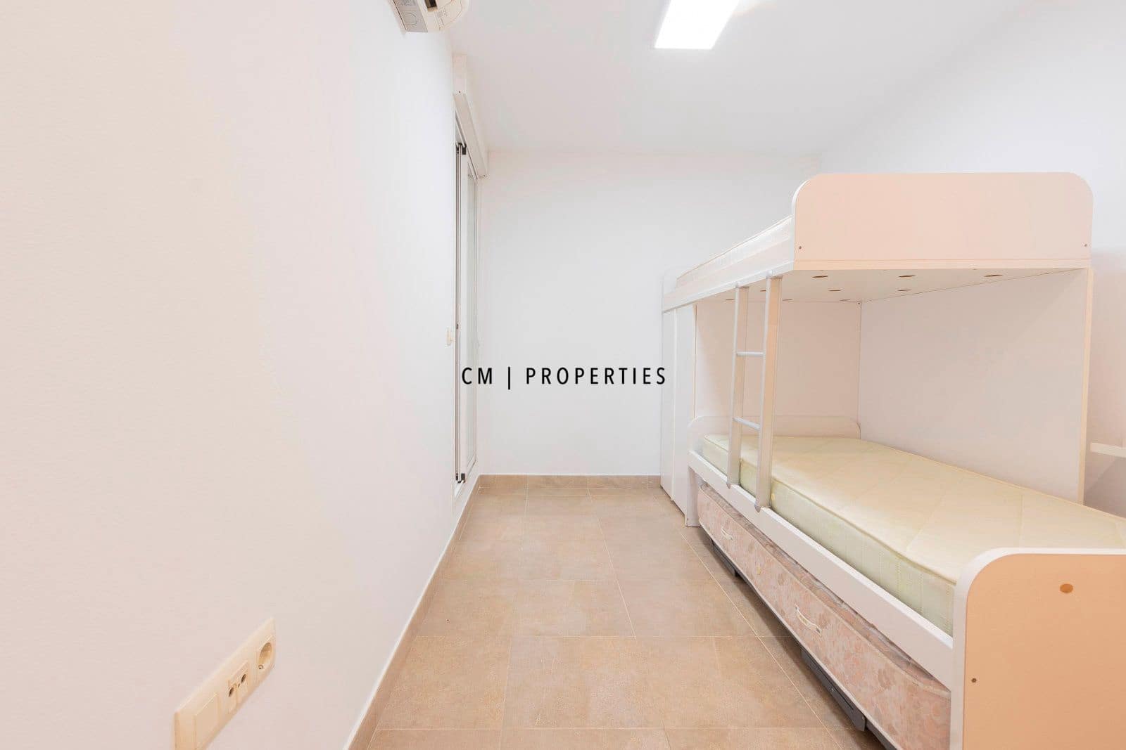 2 slaapkamer Flat te koop in Pucol - € 425.000 (Ref: 9421840)