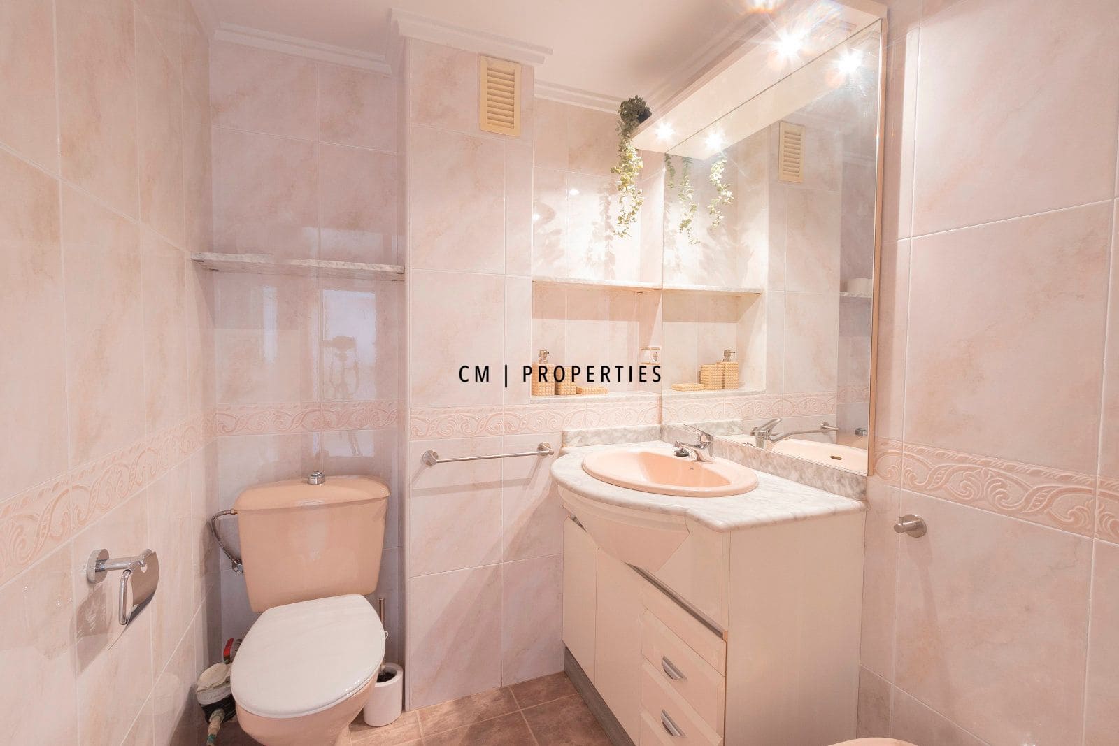 4 camera da letto Appartamento da affittare in Valencia citta - 1.500 € (Rif: 9424506)