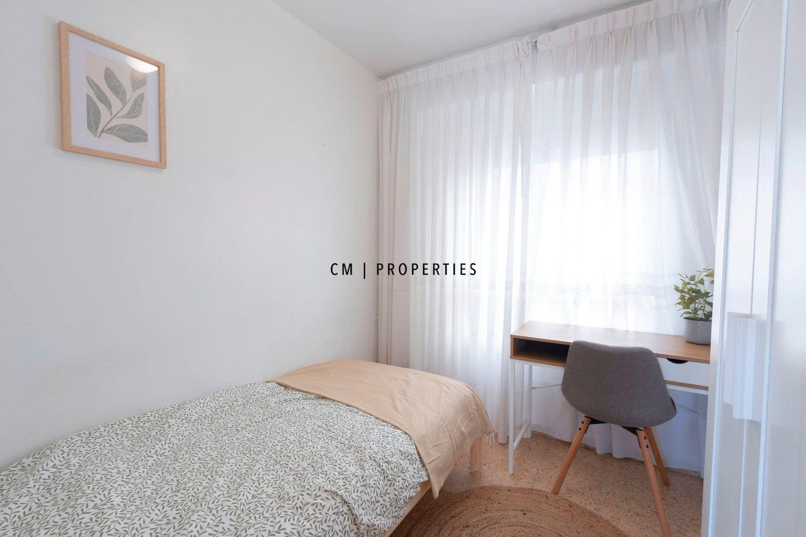 4 camera da letto Appartamento da affittare in Valencia citta - 1.500 € (Rif: 9424506)